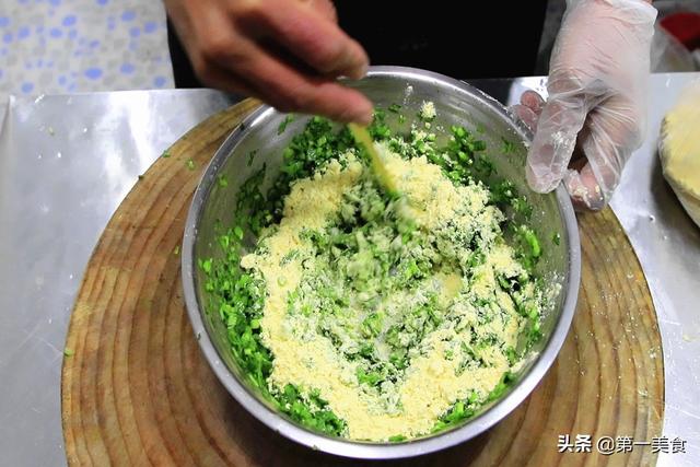 素丸子最正确做法，全程不加水、外焦里软不油腻，既当零食又当菜