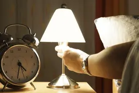 心理学：你的睡觉姿势，早已暴露了你的性格图片