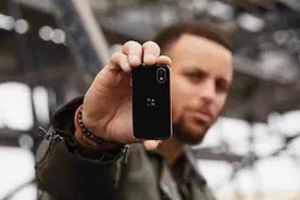 惊了...这手机我第一次听说，居然还是库里代言的图片