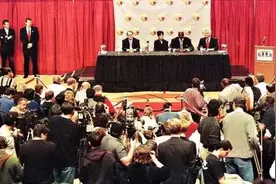 篮球考古：乔丹退役后，你知道公牛用多久解散王朝？答案是3天图片