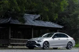 试驾全新奔驰C级：这代C级肯定是爆款，宝马该考虑降价了图片