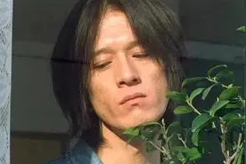 贾宏声没有坚持住图片