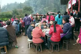 故事：12岁女孩喝喜酒飞来横祸，惨遭毁容，出院时哭喊为什么救我图片