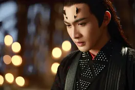 《三生三世》离镜追寻白浅七万年，到底是痴情汉还是渣男？图片