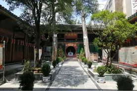 吉羊巷清真城寺：古柏苍苍凌云霄看尽历史风云纪图片
