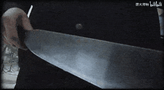 刘华强买瓜又火了，到底是谁征服了谁？