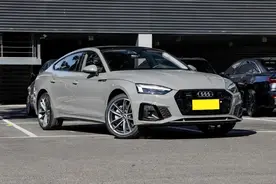 低价奥迪掀背车，原装进口带quattro四驱，最快6.4秒破百，奥迪A5图片