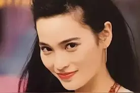 “没500万不嫁”到50岁仍单身，曾嫌吴京穷的樊亦敏，可曾后悔？图片