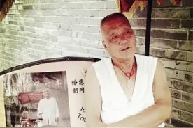 爱新觉罗安林：京城蹬了38年三轮车，一小时收费150块不议价图片