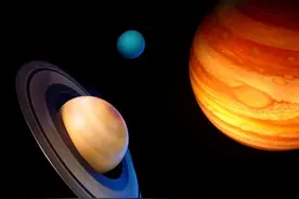 土星不仅有漂亮的光环，还有可以装下4个地球的正六边形风暴圈！图片