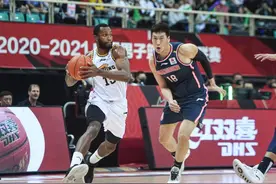「CBA总决赛」加时惜败！广东队与辽宁队战成1比1图片