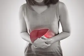 网红鞋致癌物超标302倍，常穿致肝癌！洗面奶、沐浴乳中也可能有图片