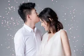 香港女星余香凝晒唯美孕照宣布佗女儿，曾与陈家乐有过三年情图片