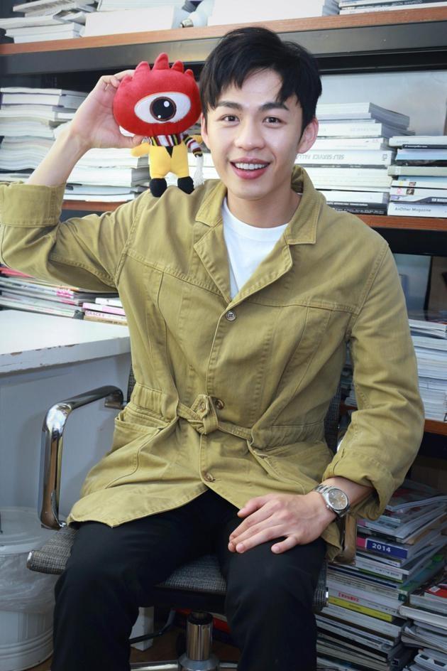 《亲爱的热爱的》中的小米,李鸿其到底什么来头?