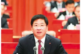 桂林市政协六届一次会议开幕图片