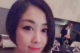 喜欢穿汉服的花滑女神，无缘世锦赛三冠王，这回男搭档没有偷吻她图片