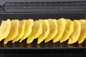 手把手教你在家做蛋饺，鲜嫩金黄，营养美味，一个平底锅就能搞定图片