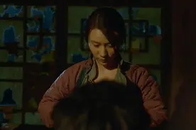 因一句话被烧死的“风流寡妇”，凿开底层人性黑洞，农村老电影图片