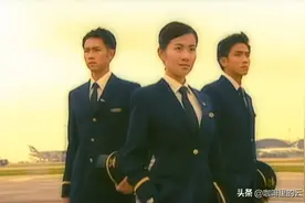 《冲上云霄》：若说人生无悔是假的，人生要真的无悔，那该多无趣图片