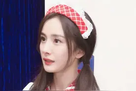 刘诗诗探班杨幂，孟美岐和宋妍霏春游，女星开始抱团发展了图片
