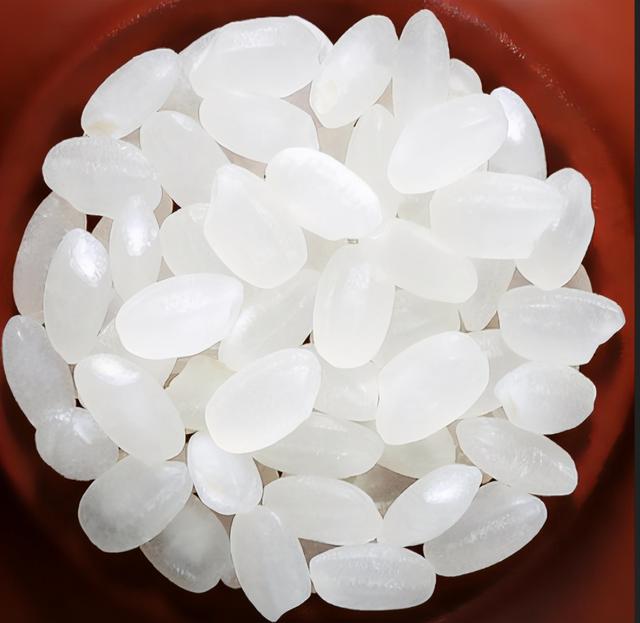 教您一招,做好的米饭又香又软,真好吃(煮饭水加多了怎么让他变硬)