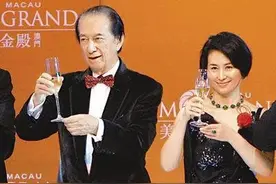 赌王神秘第六子揭秘：因病长居美国，是电脑人才备受何超琼重视图片