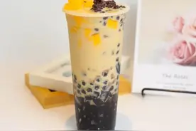 自制珍珠奶茶的做法，掌握关键技巧，奶香浓郁Q弹，天天喝不会腻图片