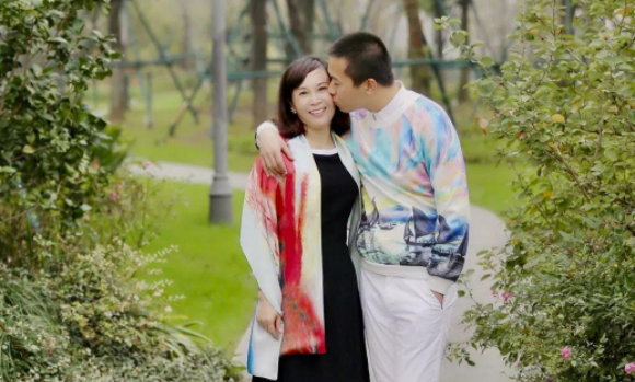 世界杯五冠王！中国女排
