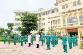 泪目！父亲去世，女护士却还在抗疫一线，无法送别父亲成终身遗憾图片