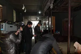 河南周口发现明代皇家龙床，专家鉴定后无比惊叹，估价最起码上亿图片