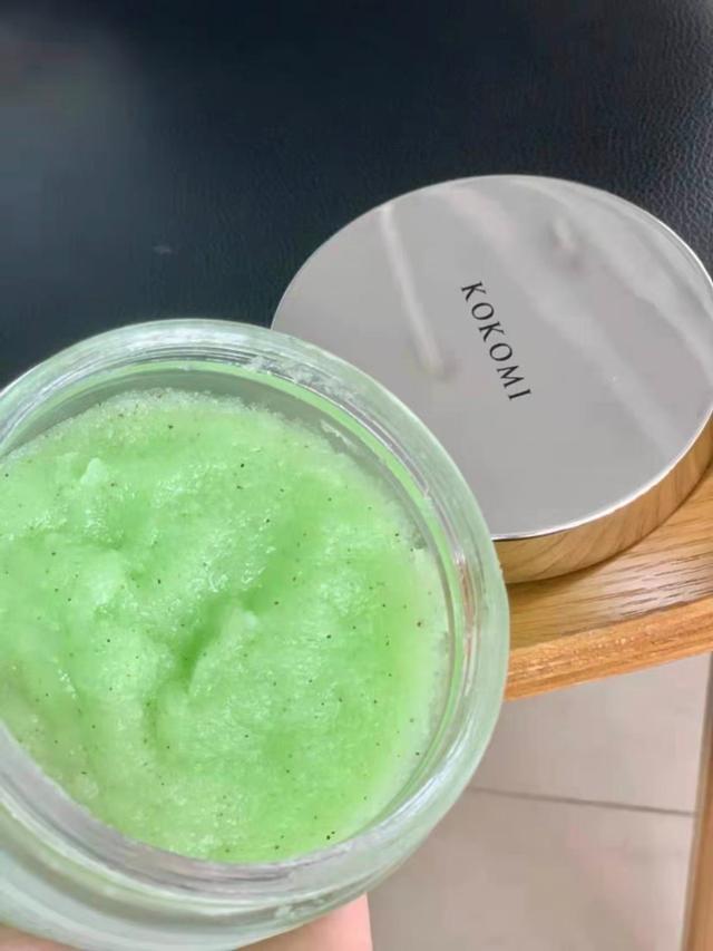 磨砂膏和身体乳哪个在前面用