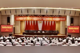 玉泉区科级领导干部学习贯彻习近平总书记在庆祝中国共产党成立100周年大会上的重要讲话精神专题培训班开班图片