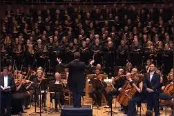 布雷特·威马克指挥悉尼爱乐合唱团表演亨德尔《哈利路亚》大合唱图片