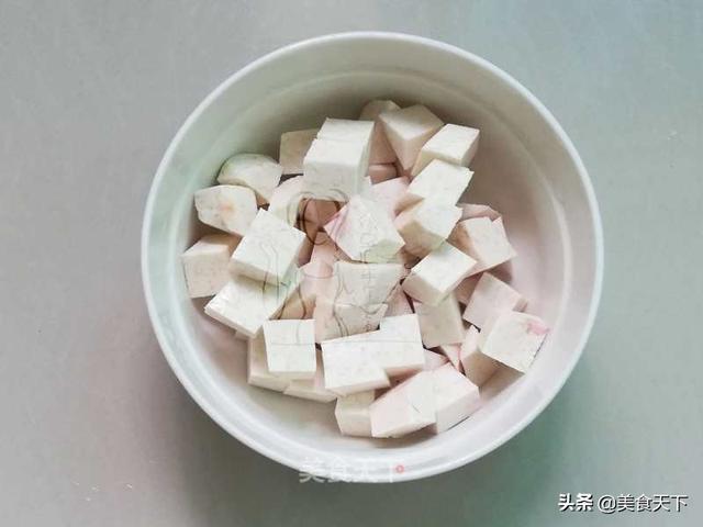 芋头的8种吃法！软糯入味，下饭又解馋，做一大盘都不够吃