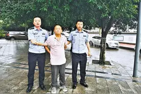刑拘！男子驾无牌摩托车冲关撞伤交警图片