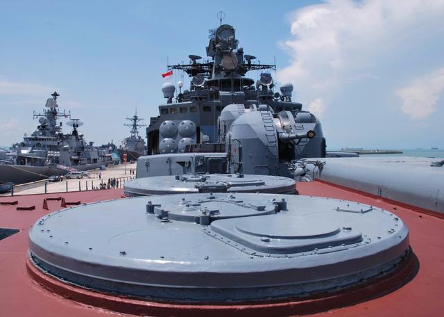 为啥军舰只携带几十枚导弹,想要一次性耗尽, /p