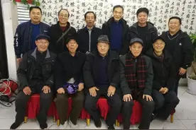商洛文艺界举办戏剧名家费庆民表演艺术研讨会图片