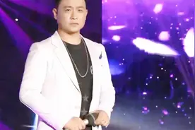 情歌王子贺一航献唱《听说你也回来过》，原唱现场版，听到心碎视频封面