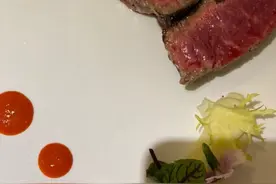 情人节，回常州吃了份千元牛排，摆盘很精致，上流社会的仪式感图片
