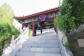 北京市第二十中学尊师阁：尊师重教 代代传承图片