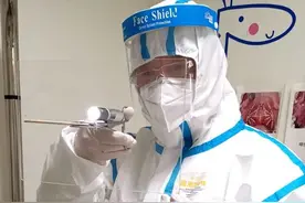 已申请专利！防新冠，耳鼻喉科专家发明咽拭子采样防护新装置图片
