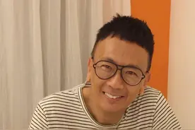 TVB《女人俱乐部》闹出生死乌龙，郑丹瑞与初恋情人恩爱至今图片