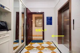 一梯一户大平层，独享电梯口的公摊面积，各家各户都能在这装鞋柜图片