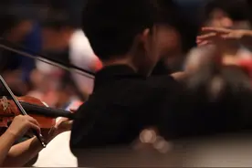 与自闭症抗战8年，孩子顺利融入普校，妈妈写下反思与收获图片