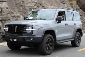 实测坦克300：一台硬派越野车，会是合格的“城市通勤利器”？图片