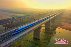 内附线路图+时刻表！西部这条高铁通了！图片