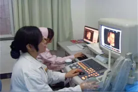 “明明怀的是女宝，咋还变男娃了”“女翻男”背后的原因有些搞笑图片