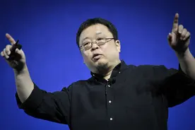 亚洲“平头哥”罗永浩的刚猛事迹：大多人随波逐流，但我不愿雷同图片