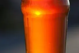 尿黄、骚味重、有泡沫？大病来袭的征兆，你别知道得太晚图片