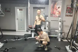 是先减脂还是先增肌图片